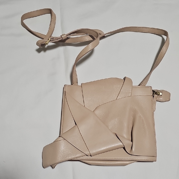 N° 21 Handbags - N°21 Leather Cluck Bag Pre-Owned